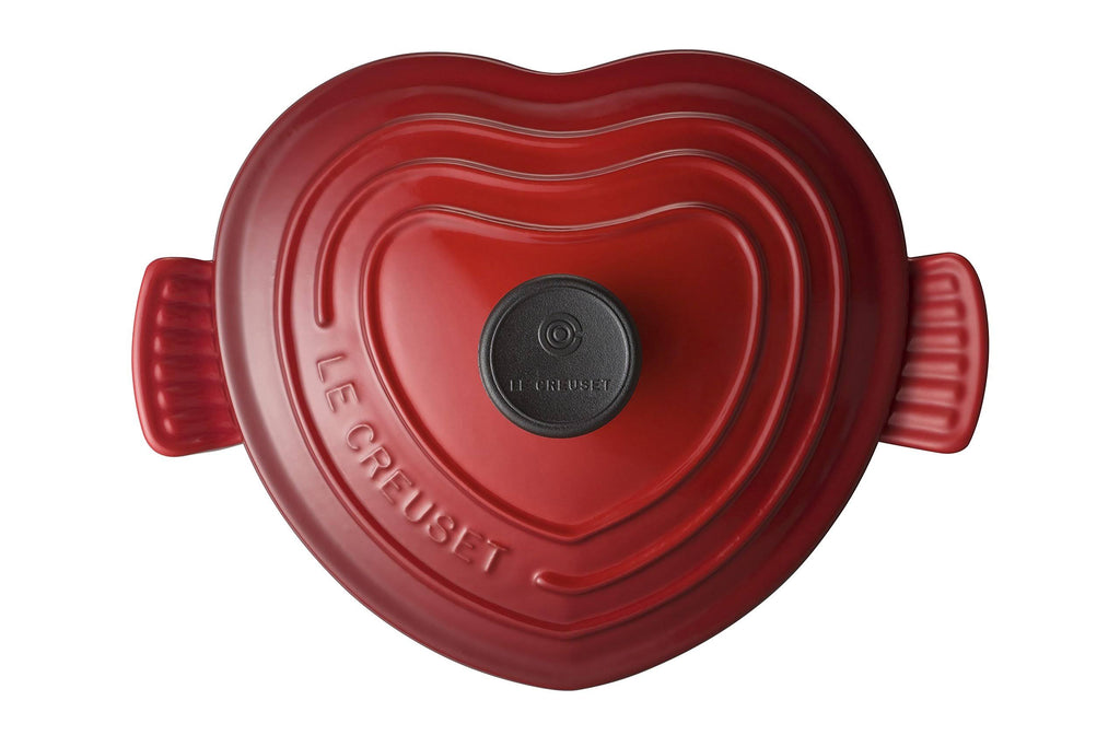Red Enameled Cast-Iron 2-Quart Heart Casserole Q895