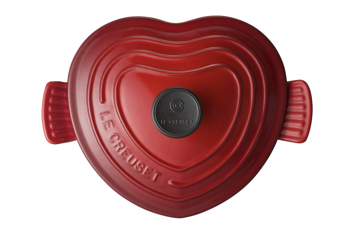 Red Enameled Cast-Iron 2-Quart Heart Casserole Q895
