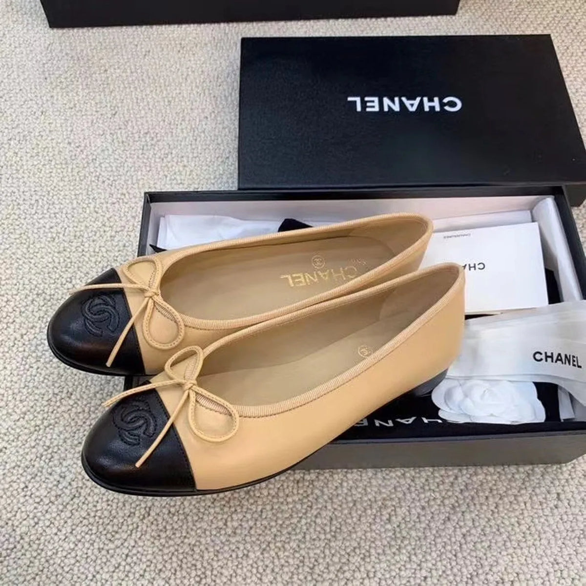 Beige Black Ballerina Flats Z22221