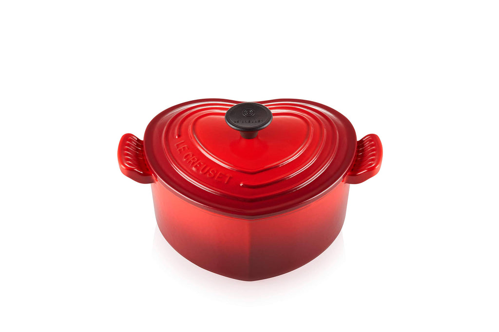 Red Enameled Cast-Iron 2-Quart Heart Casserole Q895