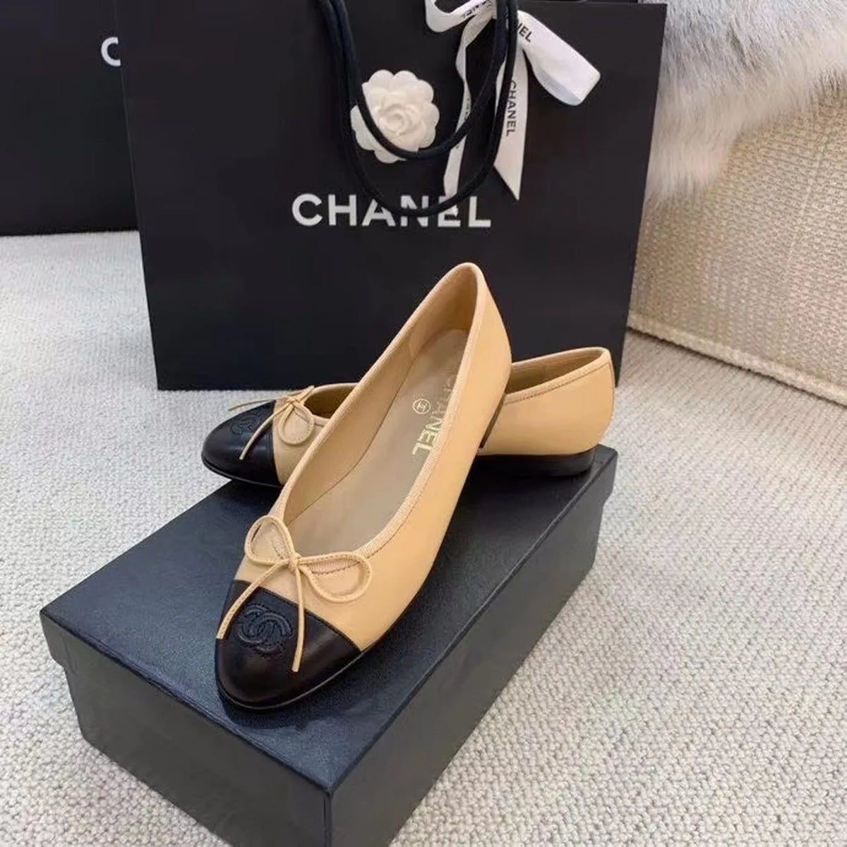 Beige Black Ballerina Flats Z22221