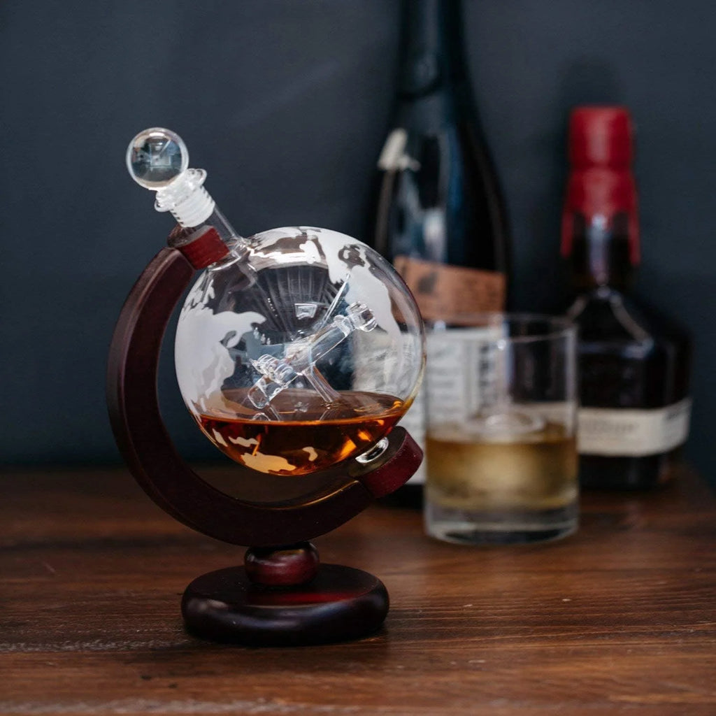 50 Oz Handmade Etched Globe Decanter Set with Wooden Stand and 2 Glasses Q19380