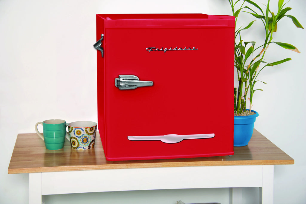 Retro Mini Bar Refrigerator O81303