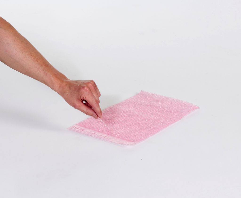 Anti-Static Self-Seal Bubble Pouches (100/case) P13875